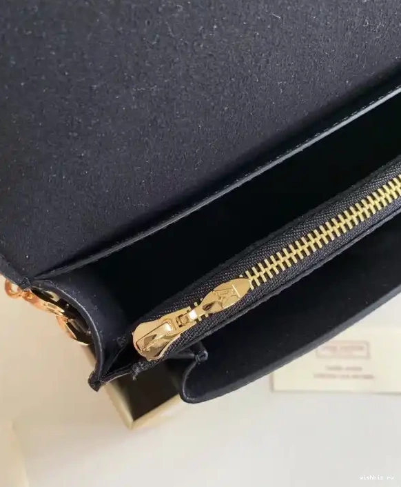 WIS LOUIS CHAIN VAVIN VUITTON WALLET 0507